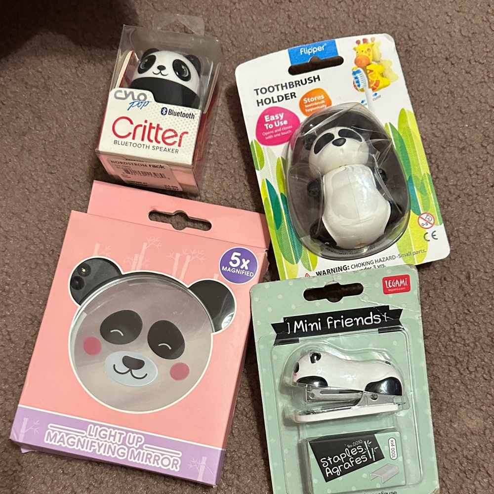 Panda-Themed Gadget Set